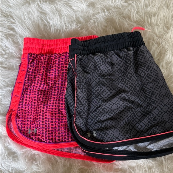 Under Armour Pants - Women’s Athletic Shorts - Black & Hot Pink -